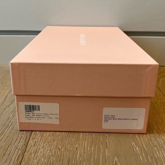 MACH & MACH DOUBLE BOW SILK SATIN PUMPS - Picture 9 of 9